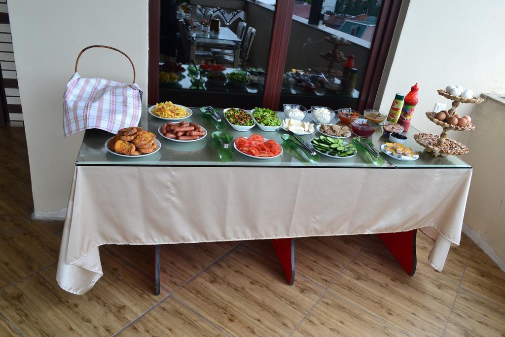 Hotel Elite House Батуми Экстерьер фото