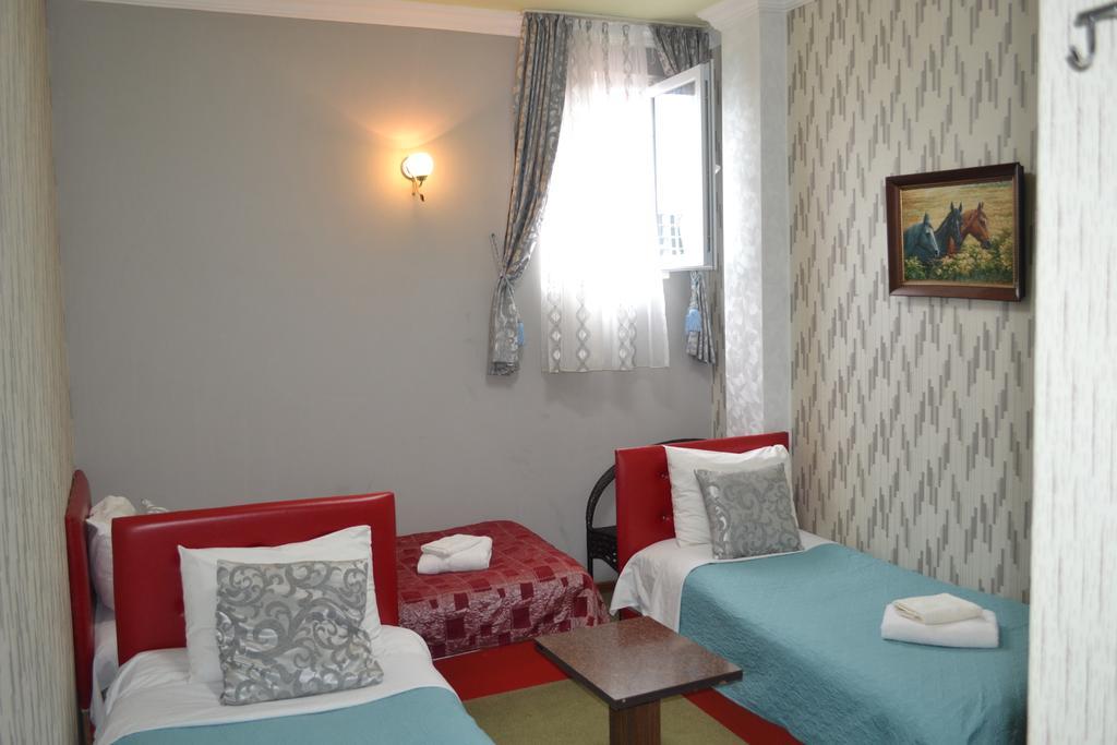 Hotel Elite House Батуми Экстерьер фото